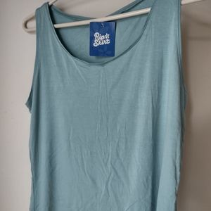 RipSkirt Brand tank top